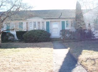 93 Almy Ave, Warren, RI 02885