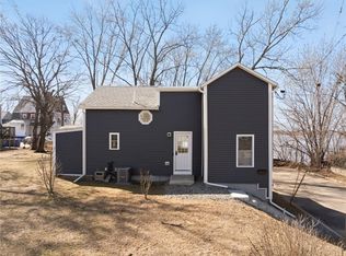 102 Lincoln Ave, Riverside, RI 02915