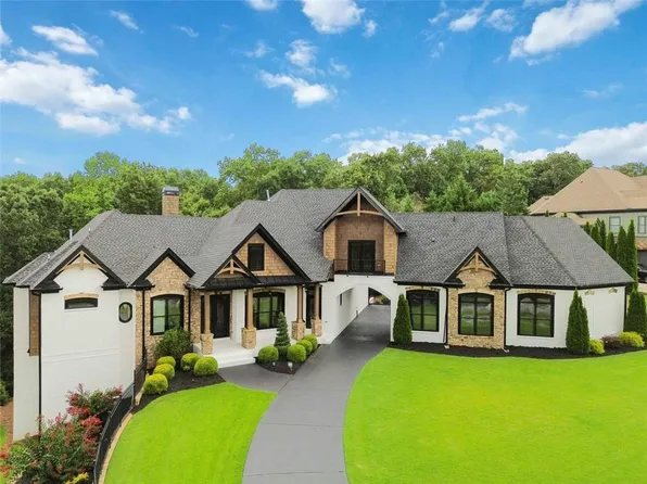 2344 Northern Oak Dr, Braselton, GA 30517