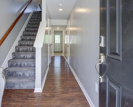 5th image of 514 Kinglets Roost Ln