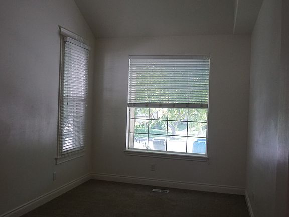 4th image of 3076 E Somerset Village Way