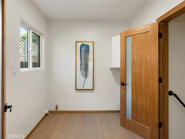 348 S Orange Dr — Photo 17