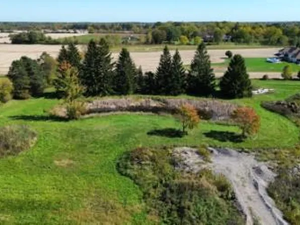 75252 True Rd, Armada, MI 48005