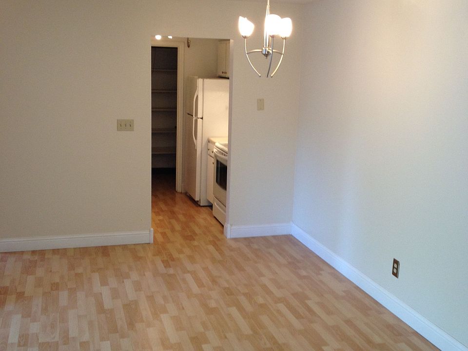 Dining Room into Kitchen