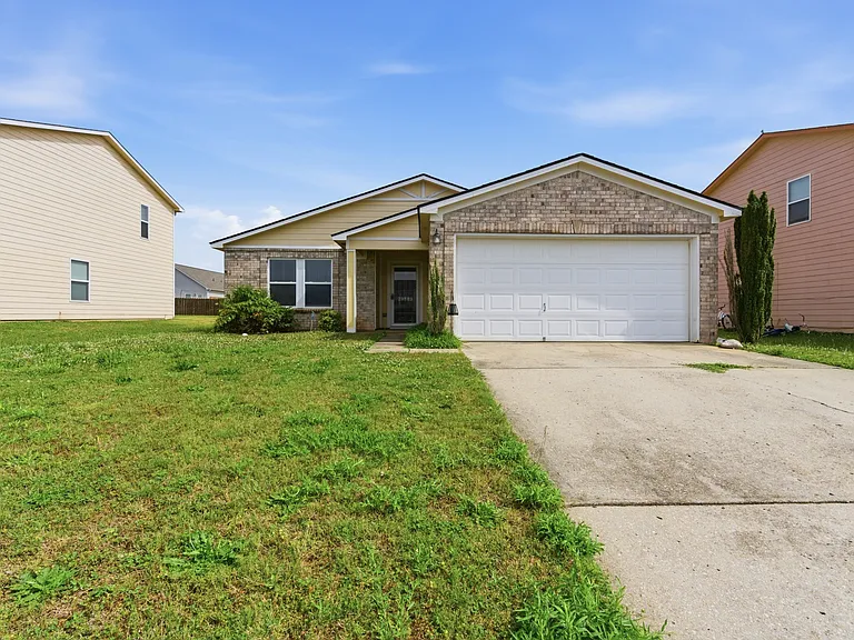 29889 Glenrose Way — Photo 1