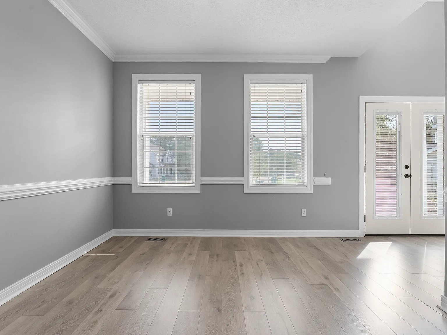 5 bed, 3.5 bath, 2986 sqft, $2,900 — Photo 3