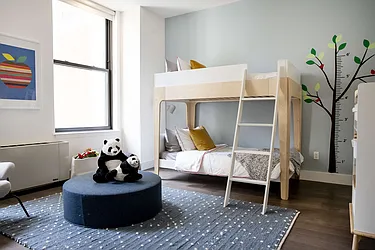 Sold by The Marketing Directors (Arias)