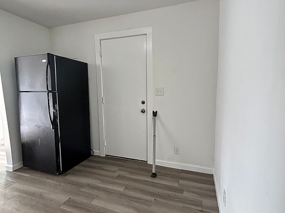 3rd image of 3023 Perez St