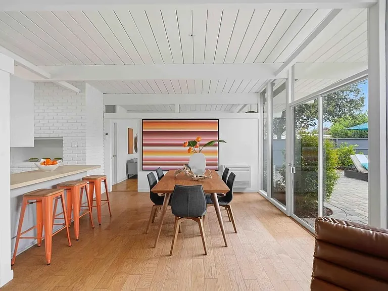 226 Ely Pl — Photo 7
