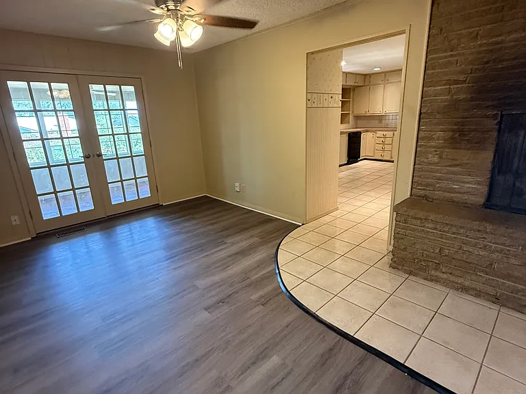 2303 S Memorial Dr — Photo 6