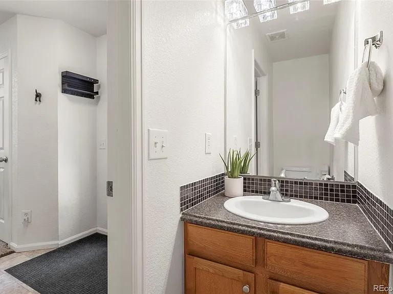 500 W 114th Pl — Photo 12