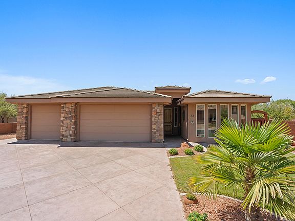 2nd image of 140 N Tuacahn Dr #73