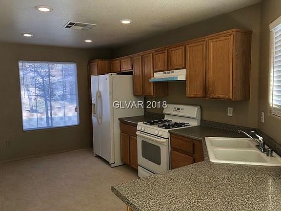 4th image of 5065 Pine Mountain Ave
