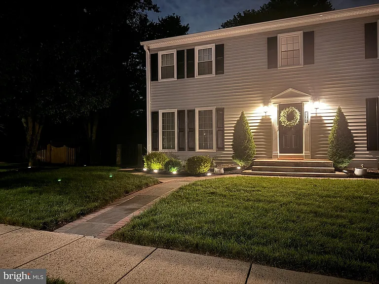 204 Whispering Wind Ct SE — Photo 2
