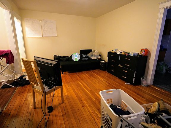 3rd image of 88 N Washington St #5