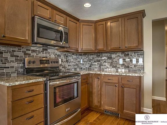5th image of 2307 Aberdeen Dr