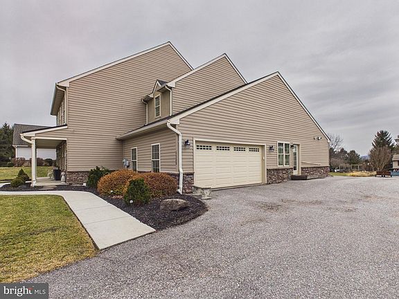 3rd image of 1125 Church Rd