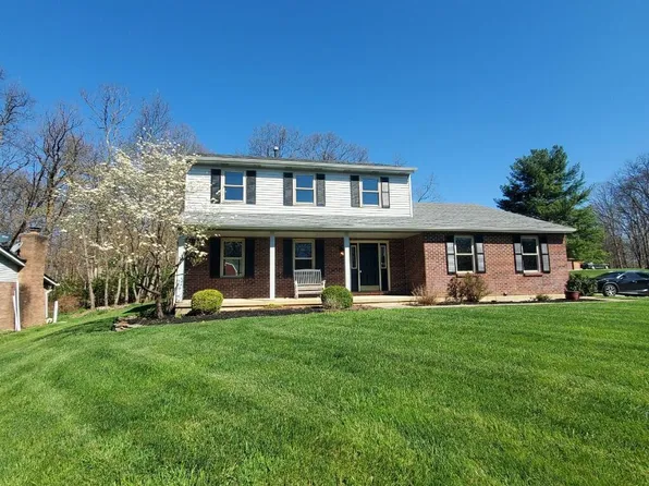 2414 Renck Ct, Lawrenceburg, IN 47025