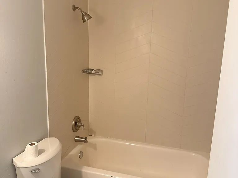 410 E 13th Ave #1 — Photo 2