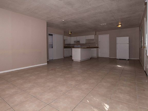 2nd image of 1128 W Lake Mead Blvd