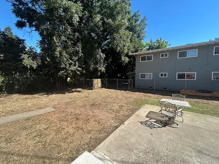 618 Rancheria Dr. — Photo 13