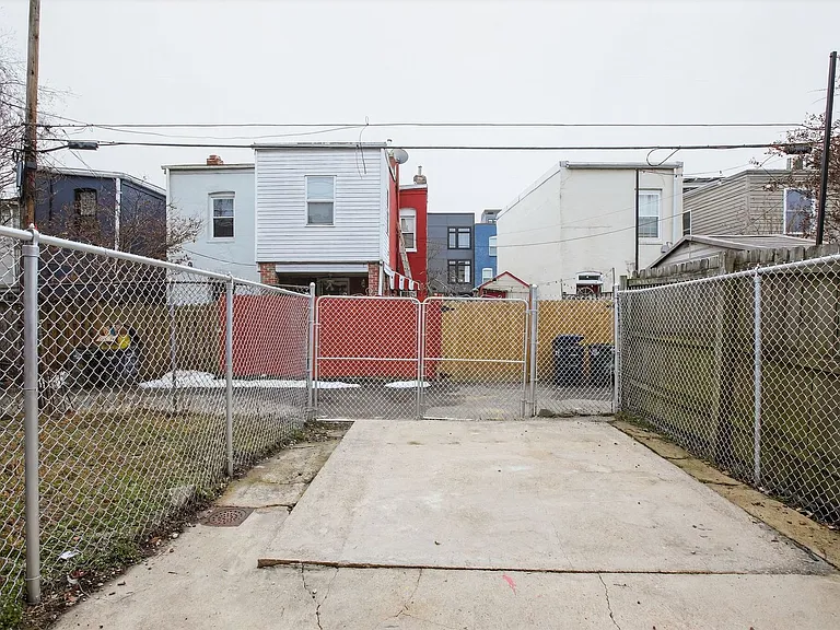 1221 I St NE — Photo 32