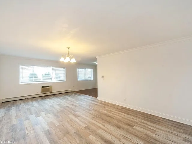 700 W Dempster St #G1 — Photo 8