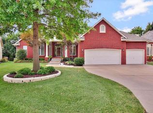 954 N White Tail Ct, Wichita, KS 67206