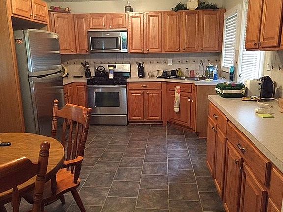 Kitchen with eat in Dining