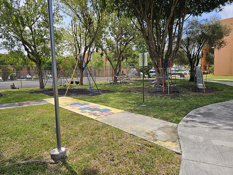 9440 W Flagler St #108 — Photo 24