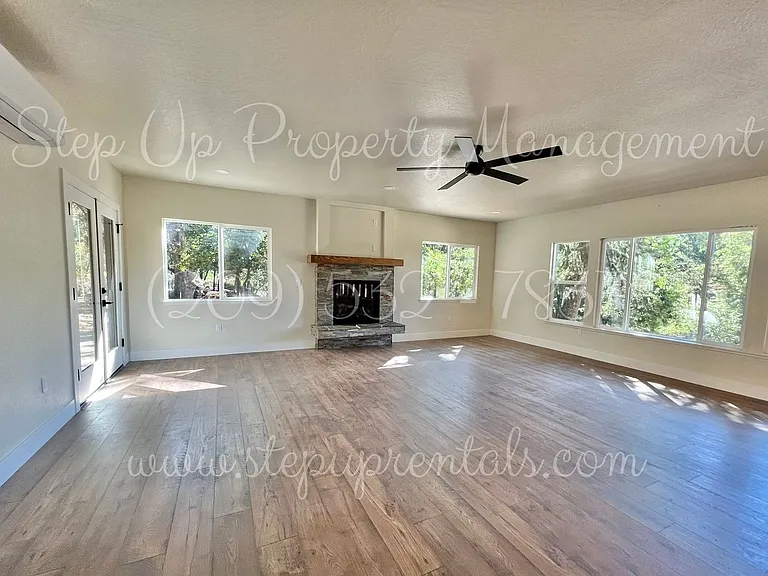 20400 N Sunshine Rd — Photo 7