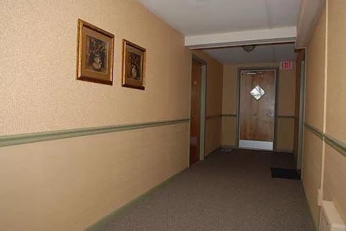 191 Maple St — Photo 2
