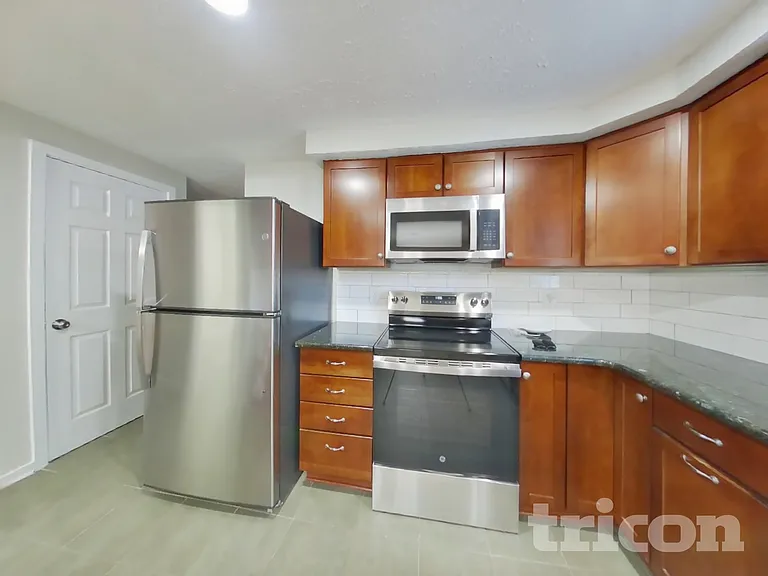 2241 Old Bailey Ct — Photo 7