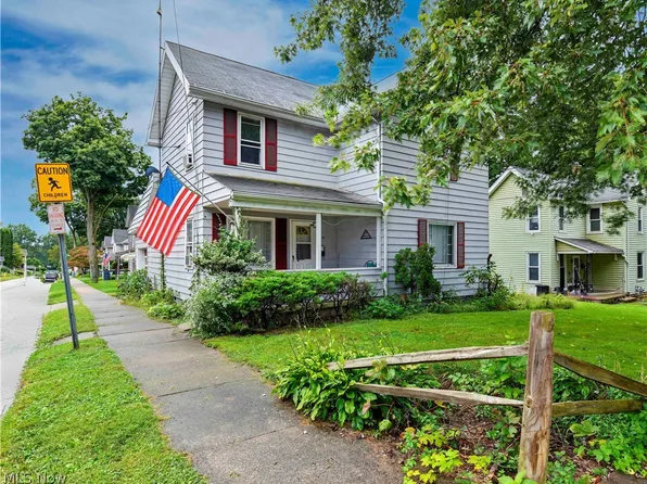 593 E Perry St, Salem, OH 44460