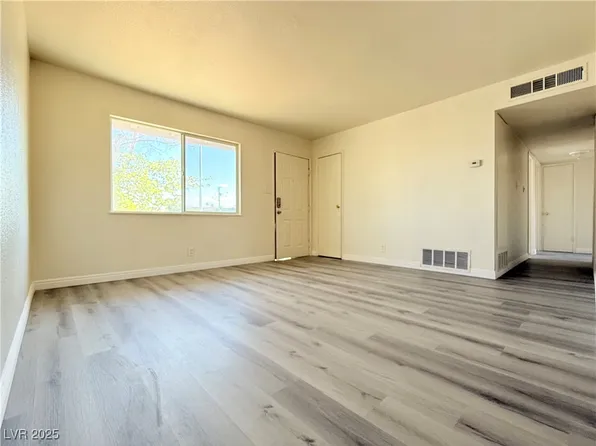 6108 Kimberly Cir, Las Vegas, NV 89107