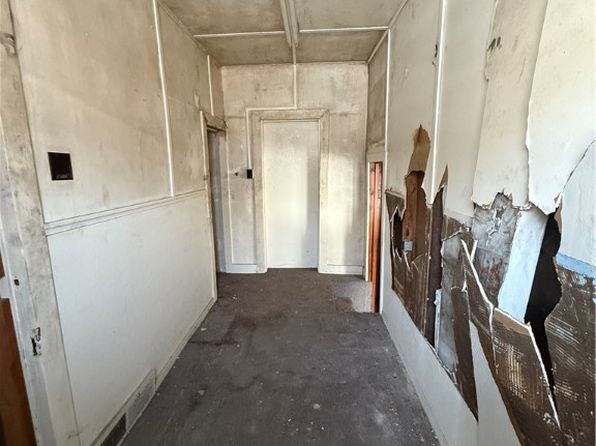 pittsburgh-pennsylvania-87992086 picture