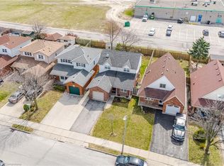 797 Acadia Dr, Hamilton, ON L8W3V5