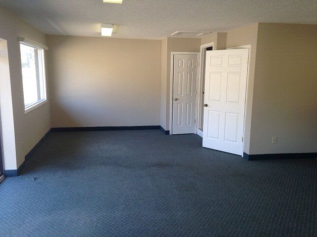 2nd image of 591 W Palmer St