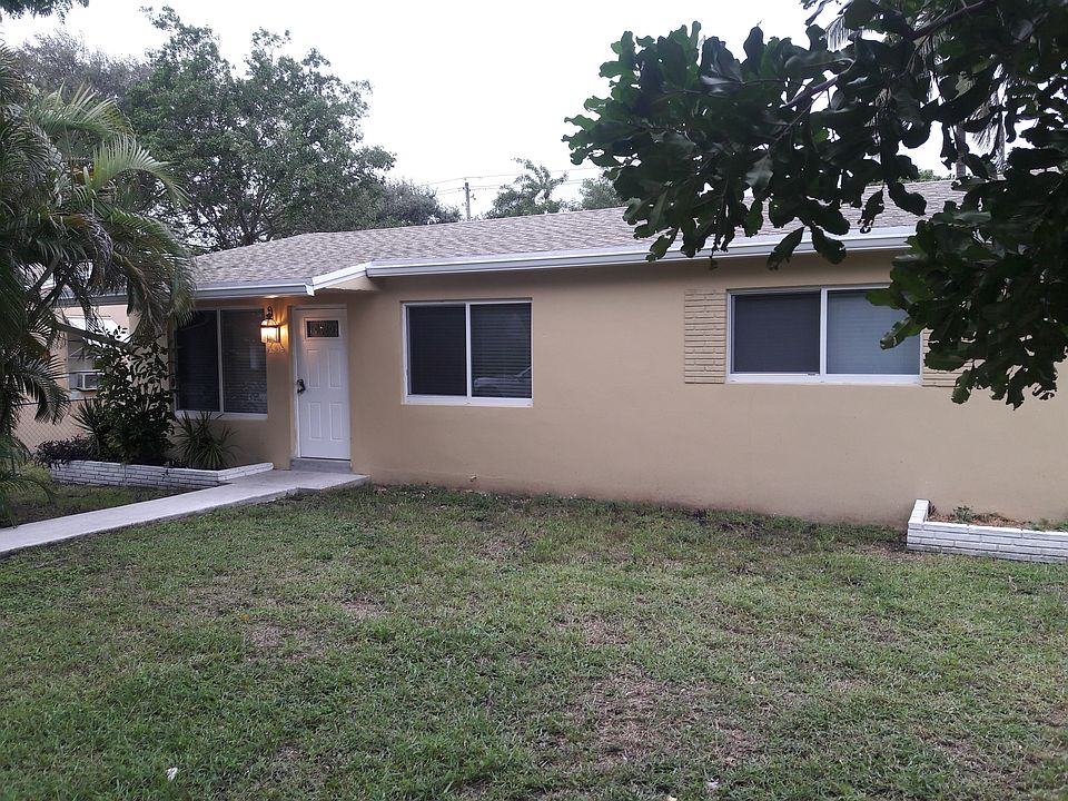 1st image of 2535 Roosevelt St #House