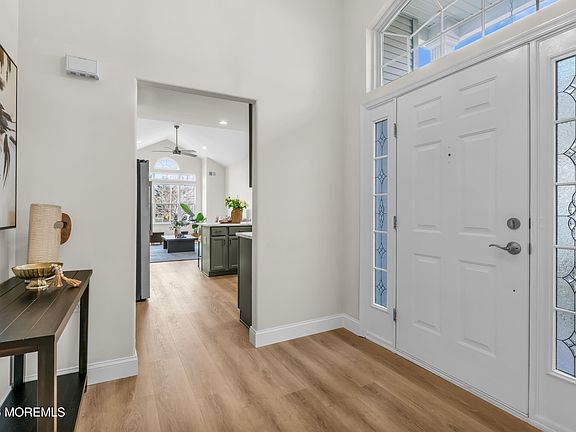 4th image of 28 Florence Drive