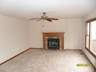 4th image of 1091 Newcastle Ln