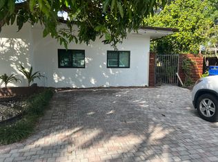 3371 SW 22nd St #1, Fort Lauderdale, FL 33312