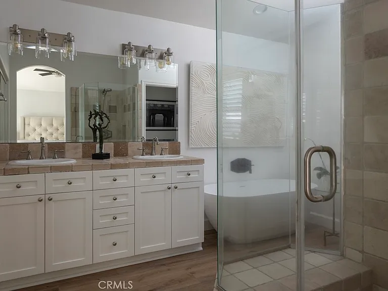 618 Iris Ave #B — Photo 15