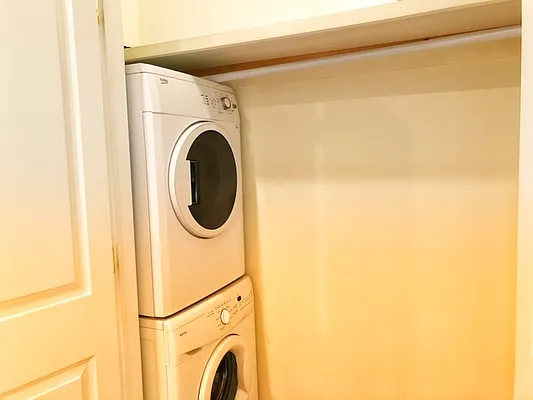 Rented by Friedman Roth Realty | media 16