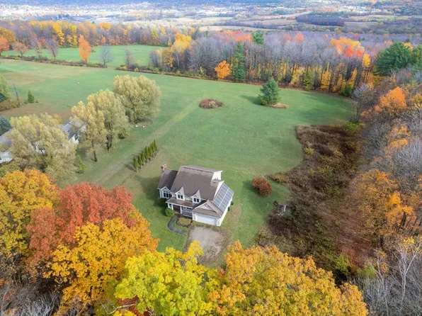 1321 Quarterline Road, Rutland Town, VT 05701