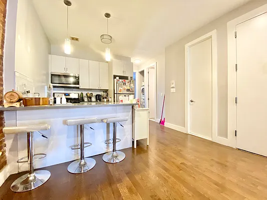 Rented by Keller Williams NYC | media 10