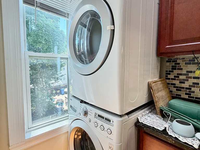 7 Fuller St #L1 — Photo 4