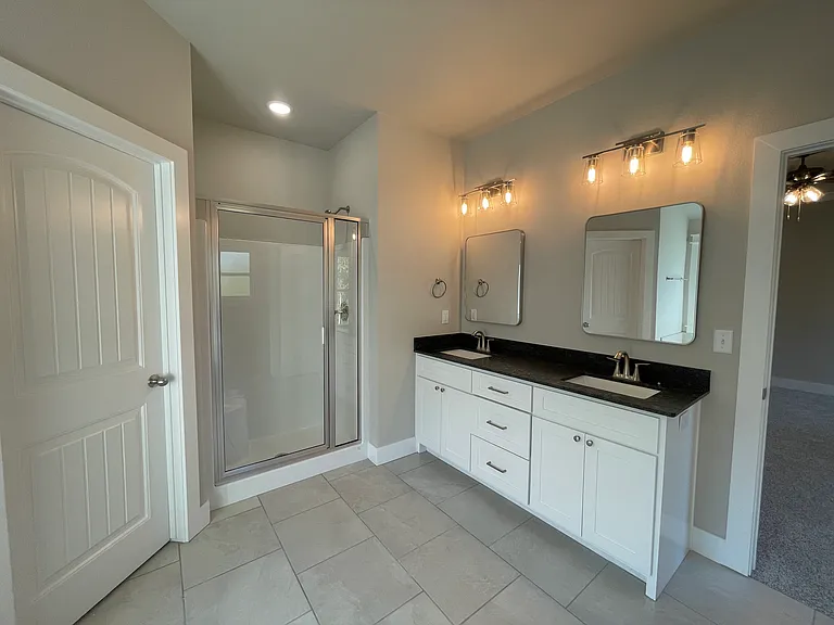 18 Olmsted Cir — Photo 16