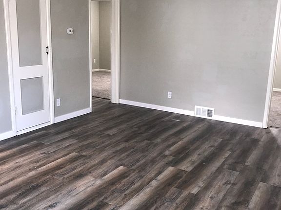 4th image of 822 Kilian Blvd SE