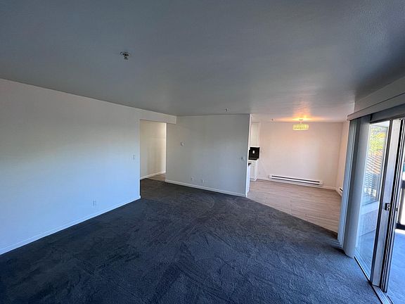 4th image of 22804 Parkhill Ct APT 1
